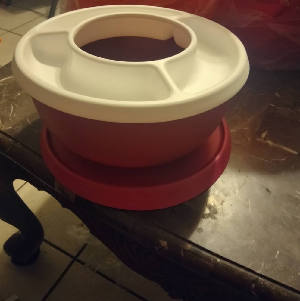 New!!! Tupperware